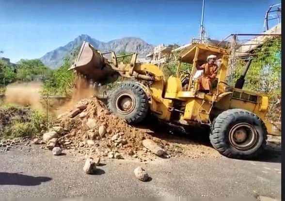تعز.. الداعري يوجه محور تعز برفض فتح الطرقات.. ونقابة المحامين تعلن دعمها لفتح الطرق