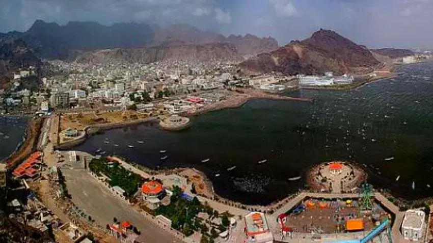 سلامٌ على أبناء عدن