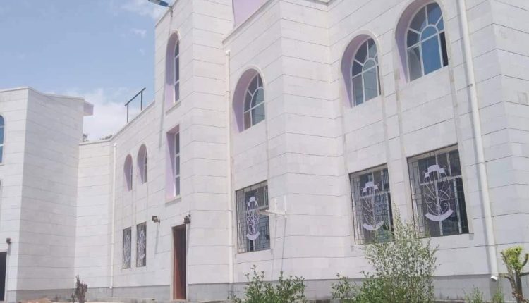 مبنى السكن الجامعي بالشعب ـ عدن