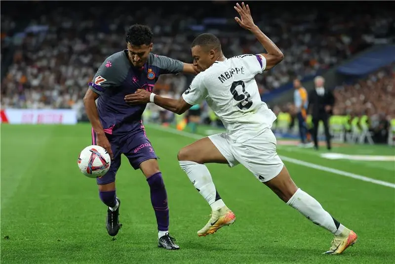 ريال مدريد يحصد نقاط مباراة إسبانيول برباعية