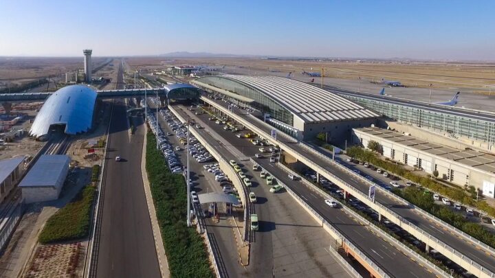 إيران تلغي رحلات الطيران وواشنطن تقدم إغراءات لإسرائيل لعدم الرد