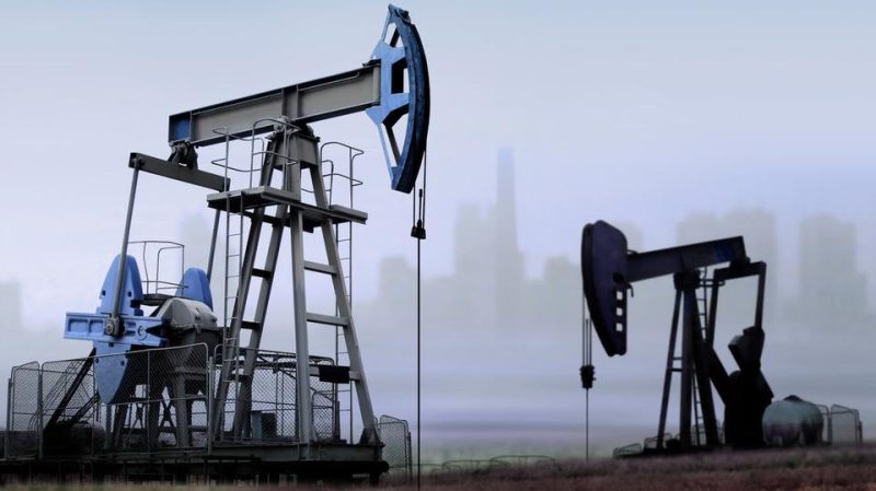 النفط يرتفع مدعوماً بخطة أمريكية لتعزيز الاحتياطي الاستراتيجي