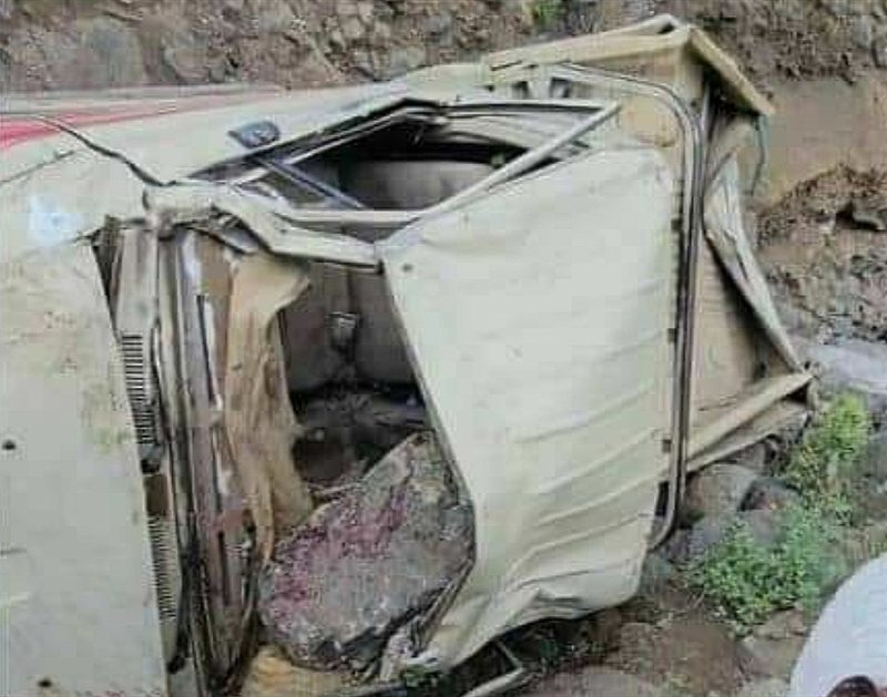 فاجعة في عتمة: مصرع أربعة أشخاص بينهم أب واثنين من أبنائه إثر سقوط مركبتهم من منحدر جبلي