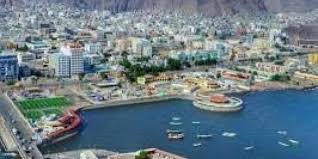 ضبط متهم برمي قنبلة على منزل مواطنة في عدن وإصابتها بجروح