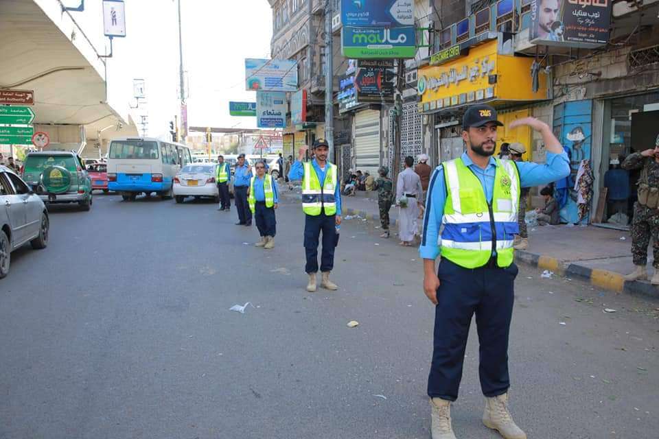 صنعاء: قرار جديد بمنع صعود رجال المرور على متن سيارات المواطنين