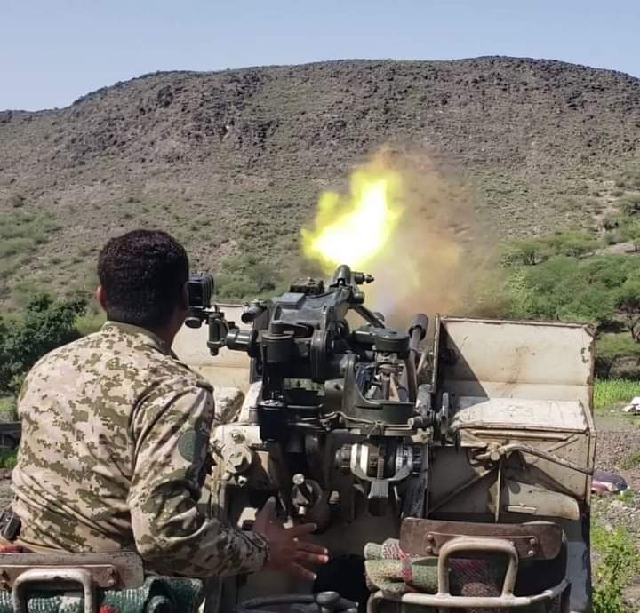 الجيش الوطني يصد هجوماً عنيفاً للحوثيين في تعز