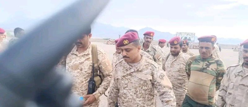 رئيس مليشيا المجلس الانتقالي يعيّن قياديًا متهمًا بقضايا جنائية في منصب كبير وحساس
