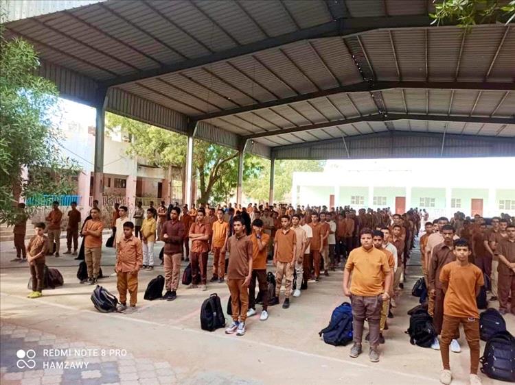 تقرير : المعلمون اليمنيون بين فقر مدقع وإهمال رسمي