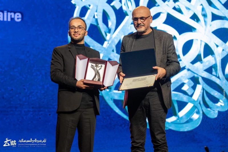 مخرج يمني يفوز بالجائزة الفضية في مهرجان قرطاج السينمائي