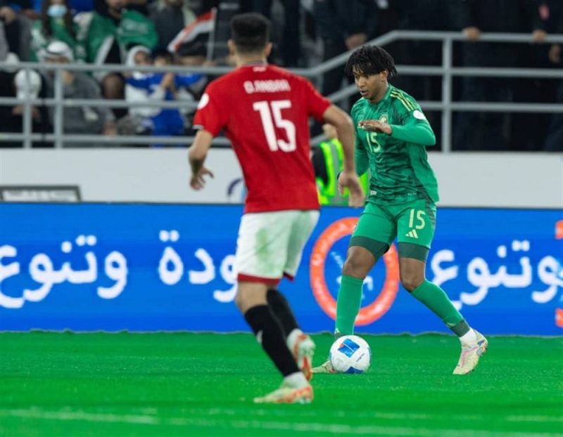 المنتخب اليمني يخسر أمام السعودية في مباراة مثيرة ضمن “خليجي 26”