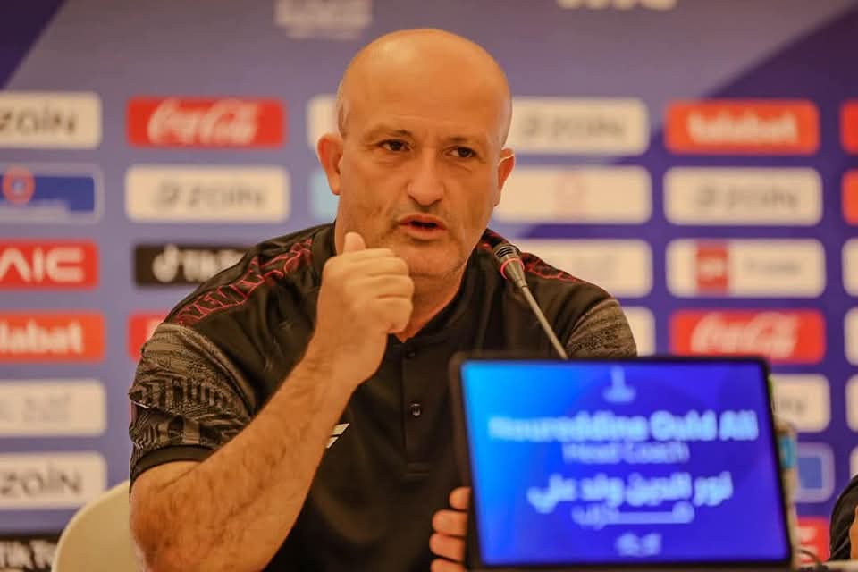 انتقد قرارات الحكم ..مدرب المنتخب الوطني : لم نستحق الخسارة وقدمنا مستوى مميزًا