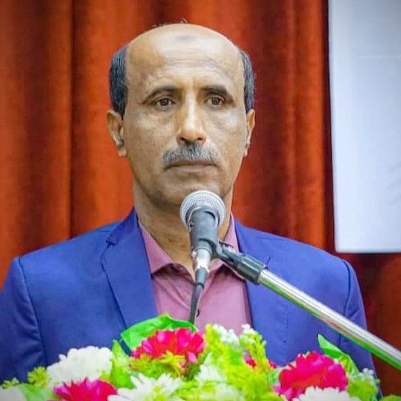 شبوة: مدير التربية يثير غضب المعلمين بقرار منْعِهم من هذا الأمر..!؟