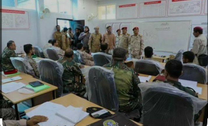 اتهامات بالتمييز: معهد عسكري في عدن يرفض ضباطًا من شبوة
