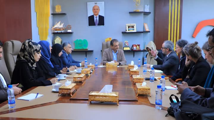 الاتحاد الأوروبي يبحث جهود تحسين الخدمات في عدن