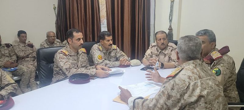 عدن.. الأشول يزور هيئة العمليات المشتركة ويشدد على رفع الجاهزية القتالية