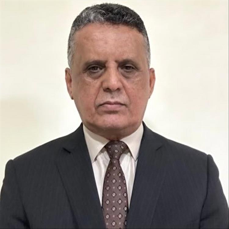 العميد النسي: “ضغوط رئاسية لإخماد ملف فساد النفط في حضرموت وتورط نجل العليمي”