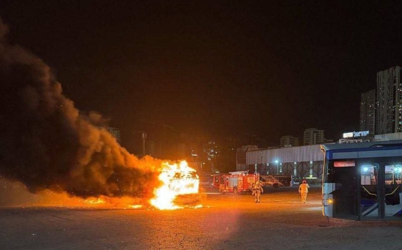 انفجار 3 حافلات بعبوات ناسفة في تل أبيب والاحتلال يستنفر للبحث عن المنفذ