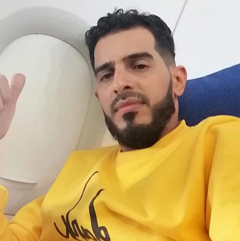 عصابة مسلحة تختطف مسؤول أمني من مول الأسطورة بعدن.