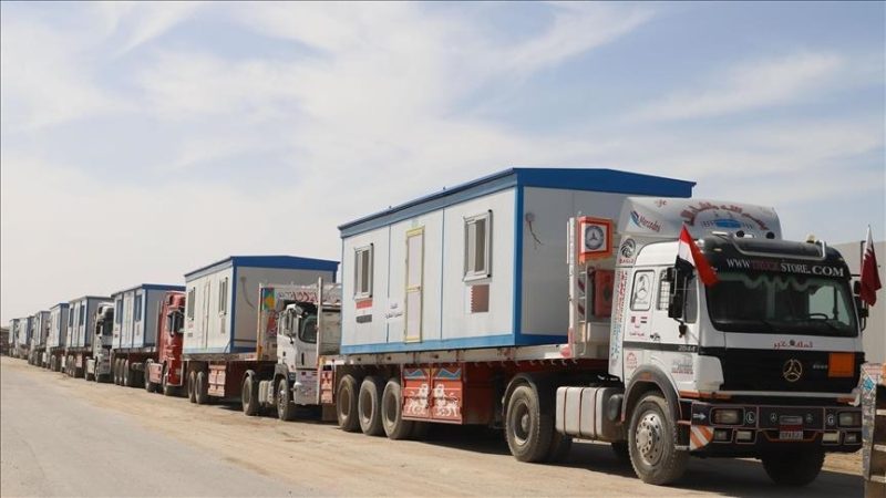 إسرائيل توقف دخول المساعدات الإنسانية لغزة