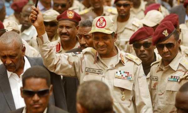 محمد حمدان دقلو "حميدتي"
قائد قوات الدعم السريع في السودان 